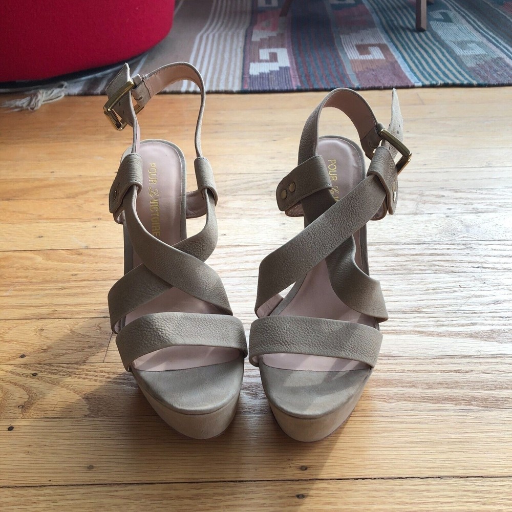 Pour la Victoire Womens Suede Platform Slingbacks High Heels Beige Size 8.5 New
